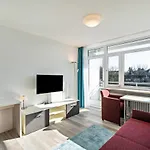 Huber Living Basic 302 جيرميرنج