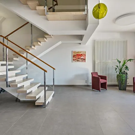Apartment Huber Living Basic 302 Germering