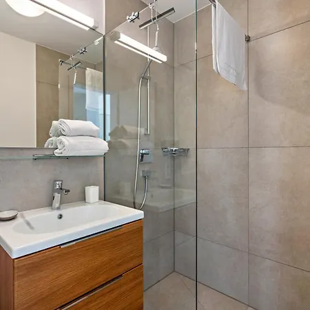 Huber Living Basic 302 شقة *